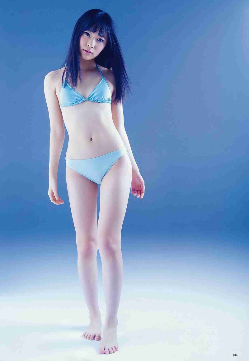 【AKB48エロ画像】スレンダーボディに美脚が眩しい指原莉乃の水着画像 12