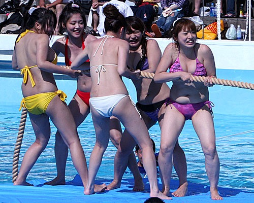 【アイドル水泳大会】昭和から平成までポロリもあった水泳大会画像 39