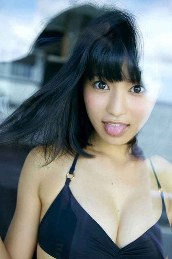 【小島瑠璃子グラビア画像】Eカップ巨乳ビキニボディがエロい美人タレント 48