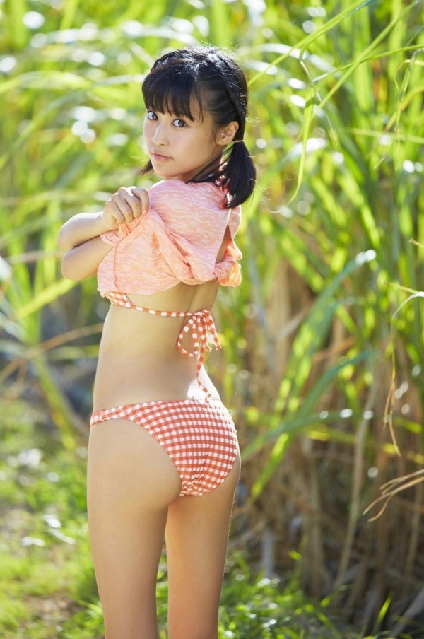 【小島瑠璃子グラビア画像】Eカップ巨乳ビキニボディがエロい美人タレント 62