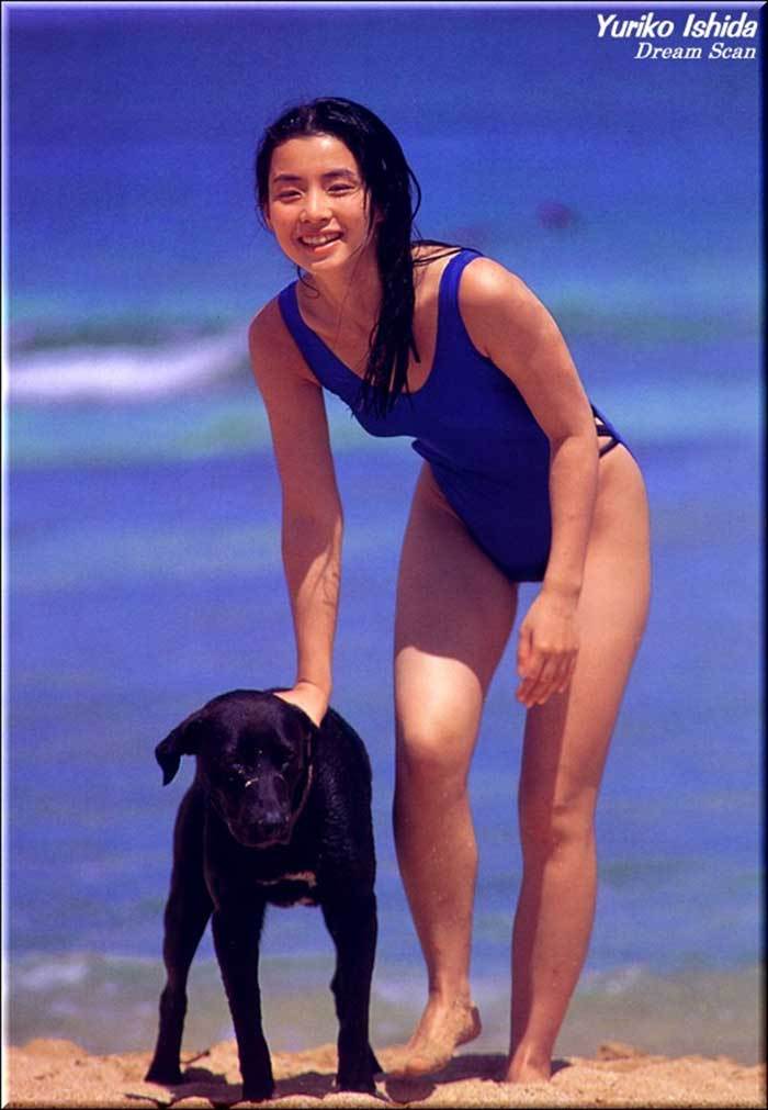 【石田ゆり子お宝画像】芸歴30年の大ベテラン女優が昔披露していたちょっとエッチな水着姿 46