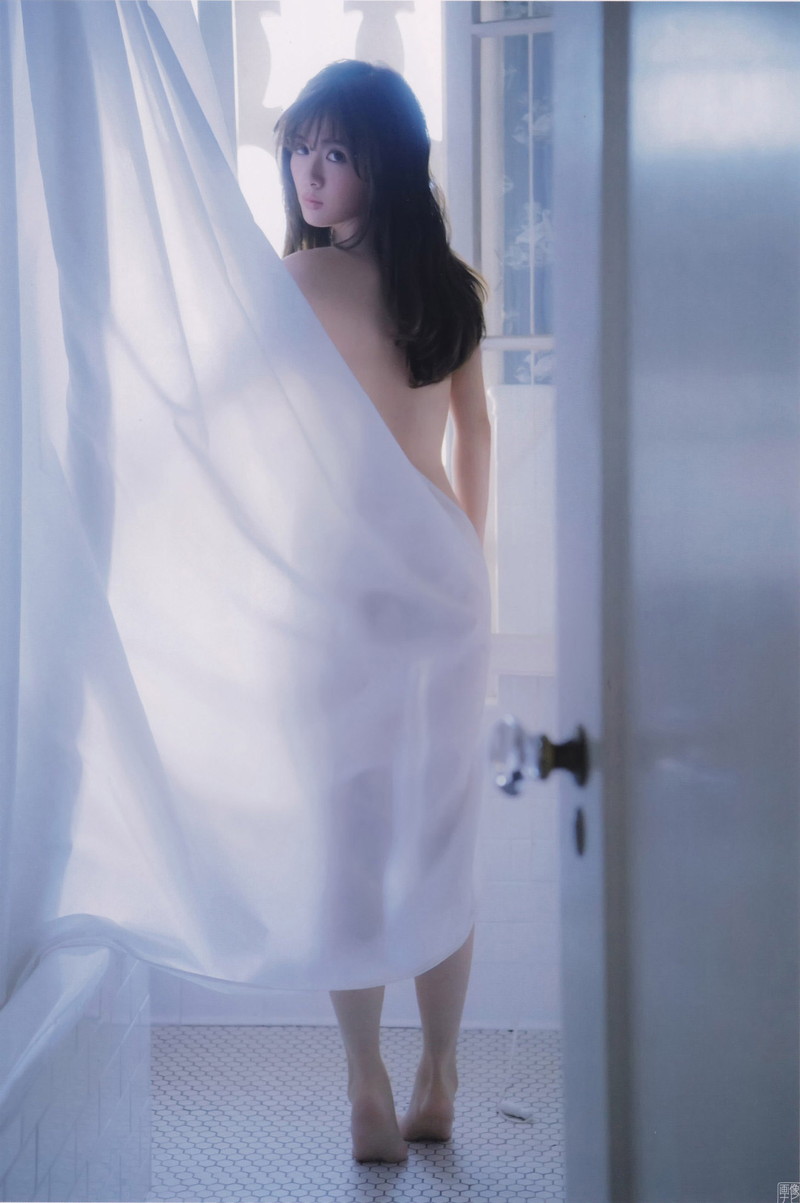 【白石麻衣グラビア画像】ファッションモデルならではの綺麗でエロい下着姿でチンコ勃ったｗ 67