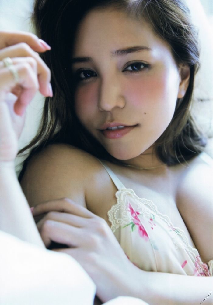 【河西智美お宝画像】元AKB48だったお騒がせタレントのお宝写真集画像 52