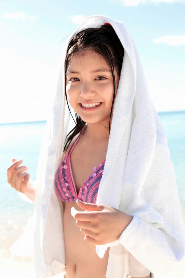 【川島海荷グラビア画像】ベテラン女優がアイドル時代に撮った健康的なビキニ姿 33