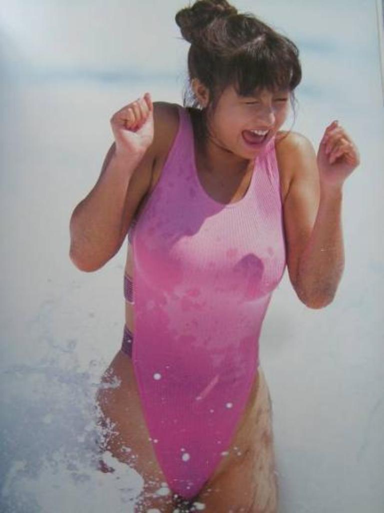 【かとうれいこお宝画像】レジェンドグラドルの昔懐かしい水着画像を集めてみたｗ 72