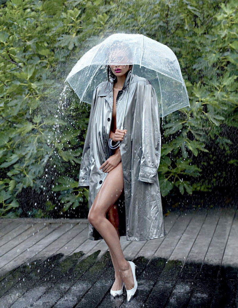 【雨の日の痴女画像】雨に濡れておっぱいが透けても隠すどころか見せつける変態女ｗｗｗｗ 77