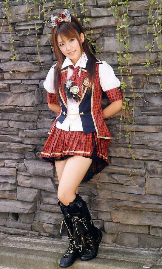 【高橋みなみお宝画像】元AKB48アイドルが現役だった頃の可愛らしいグラビアの数々 10