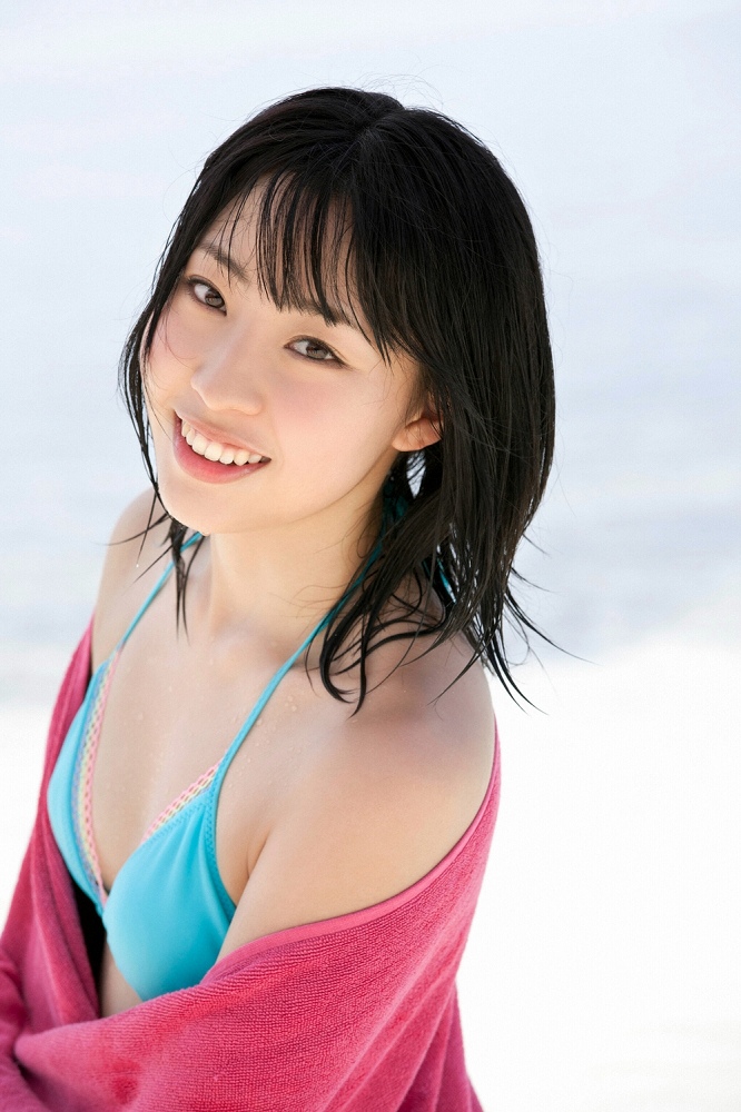 【藤江れいなグラビア画像】元AKB48の3期生アイドルが現役時代に披露した水着姿 42