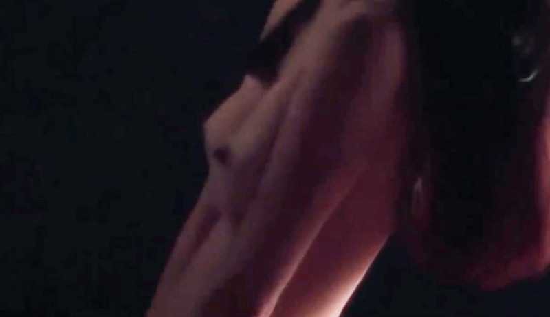【芦名星濡れ場画像】元ファッションモデルの女優が演じる艶めかしいセックスシーン 15