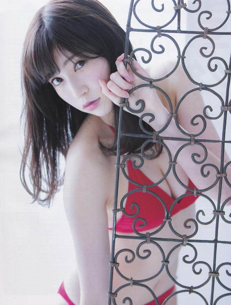 【吉田朱里エロ画像】NMB48からの卒業を発表した美人アイドルのお宝画像 27