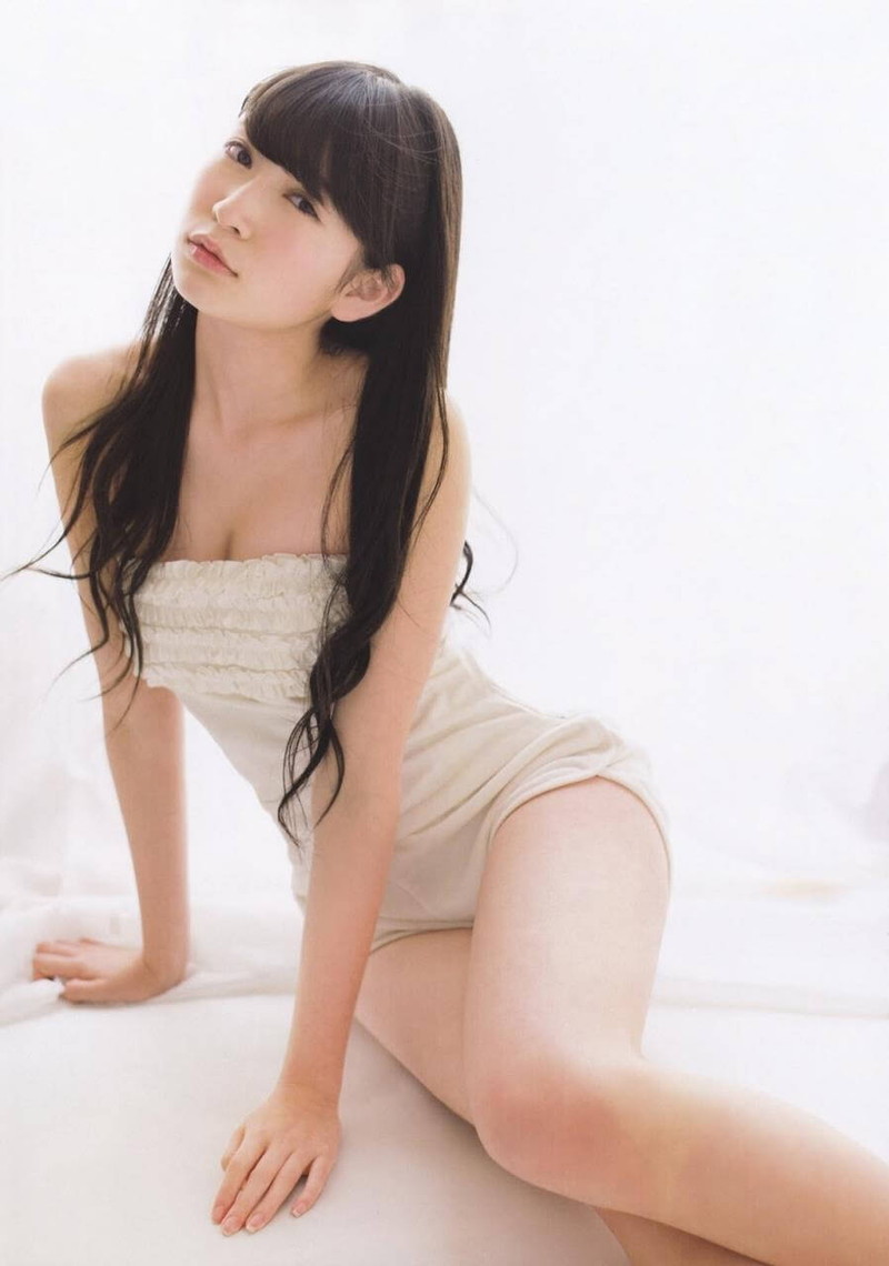 【吉田朱里エロ画像】NMB48からの卒業を発表した美人アイドルのお宝画像 50