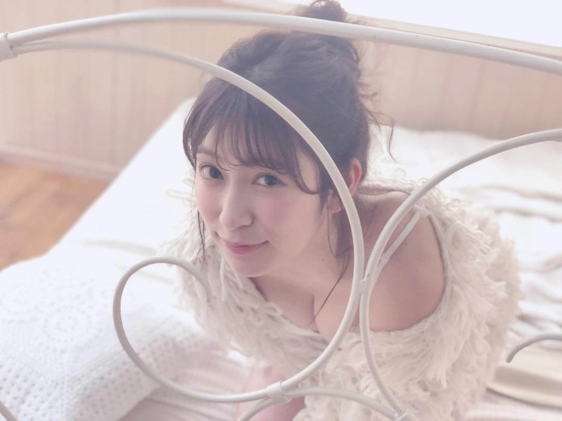 【吉田朱里エロ画像】NMB48からの卒業を発表した美人アイドルのお宝画像 80