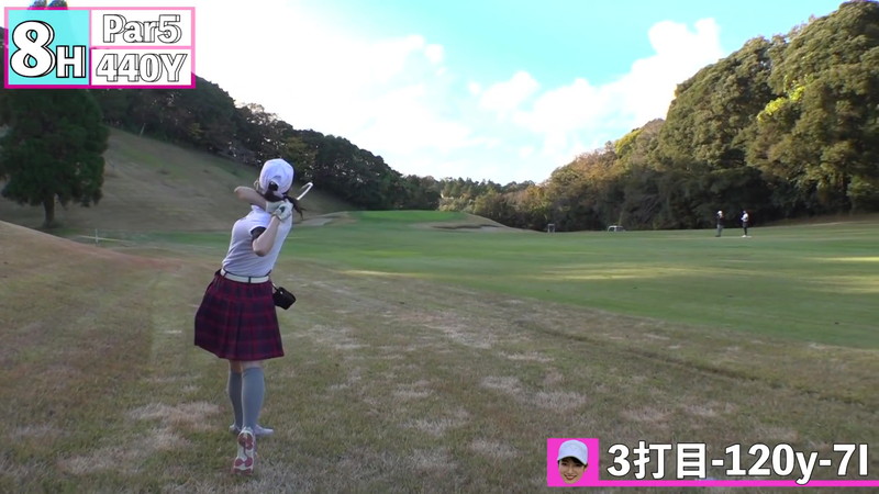 【女子アナキャプ画像】ゴルフでスカートひらひらさせてパンチラ寸前！？ 81