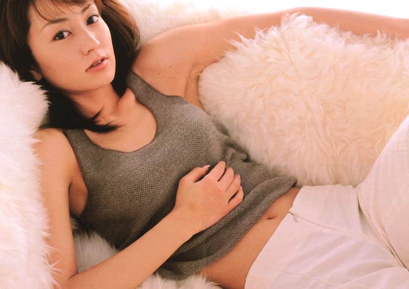 【矢田亜希子エロ画像】7年ぶりにグラビア撮影に挑んだベテラン美人女優 25