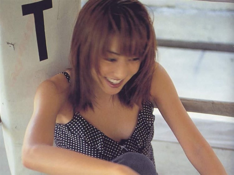 【矢田亜希子エロ画像】7年ぶりにグラビア撮影に挑んだベテラン美人女優 50