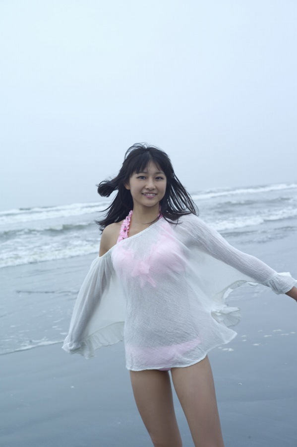 【和田彩花グラビア画像】元ハロプロアイドルの可愛くて健康的なビキニ姿 45