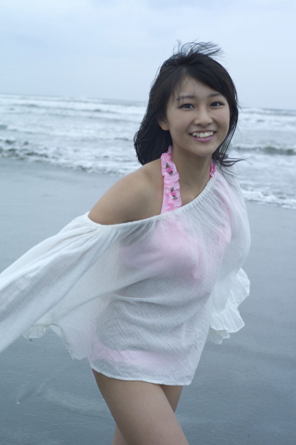 【和田彩花グラビア画像】元ハロプロアイドルの可愛くて健康的なビキニ姿 47