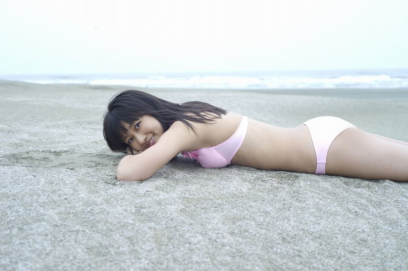 【和田彩花グラビア画像】元ハロプロアイドルの可愛くて健康的なビキニ姿 55