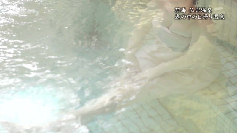 【温泉エロ画像】秘湯ロマンとかいう堂々と入浴シーンを見せてくれる番組ｗ 77
