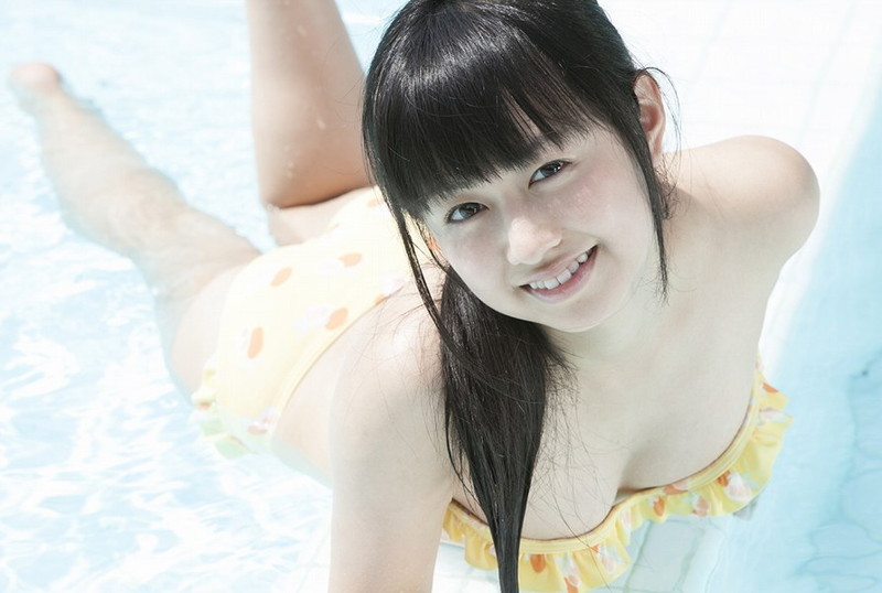 【伊倉愛美グラビア画像】ももクロ初期アイドルの可愛くチョイエロな水着姿 47