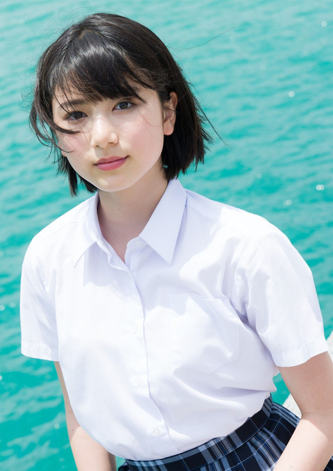 【池間夏海エロ画像】ショートカットが似合って可愛い美少女の水着姿 24
