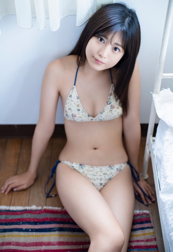【吉田莉桜グラビア画像】専属モデルの可愛くてちょいエロなビキニ姿 29