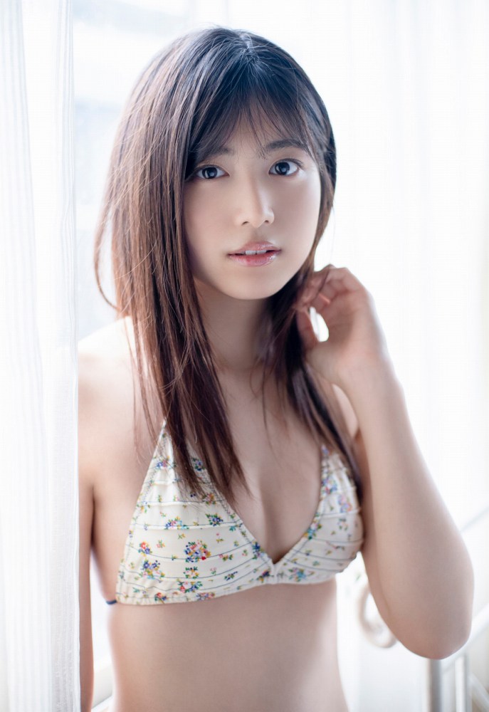 【吉田莉桜グラビア画像】専属モデルの可愛くてちょいエロなビキニ姿 34