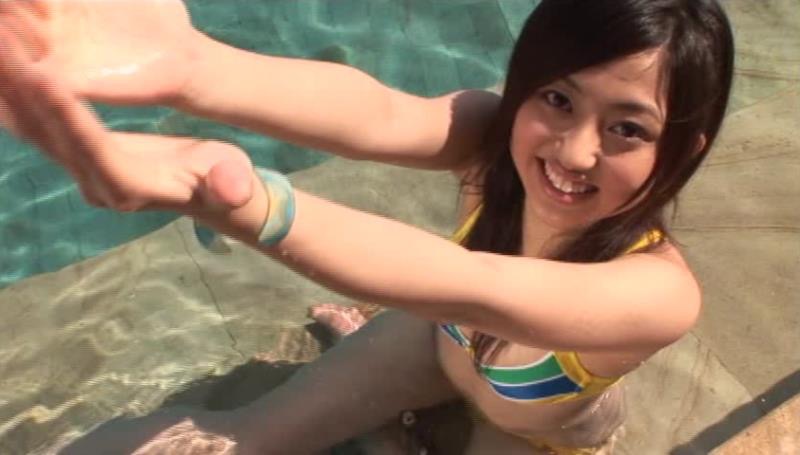 【菊地亜美グラビア画像】アイドリング!!!出身のバラエティタレントが魅せる水着グラビア 64