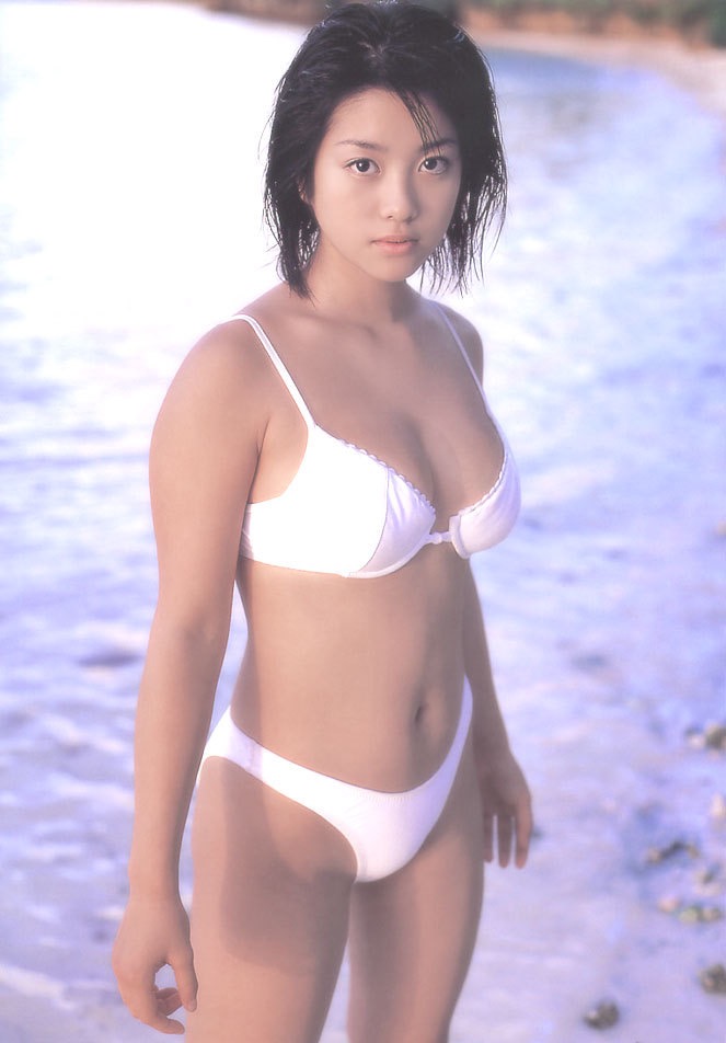 【小向美奈子グラビア画像】スライム巨乳で有名なAV女優に転身したグラビアアイドル 73