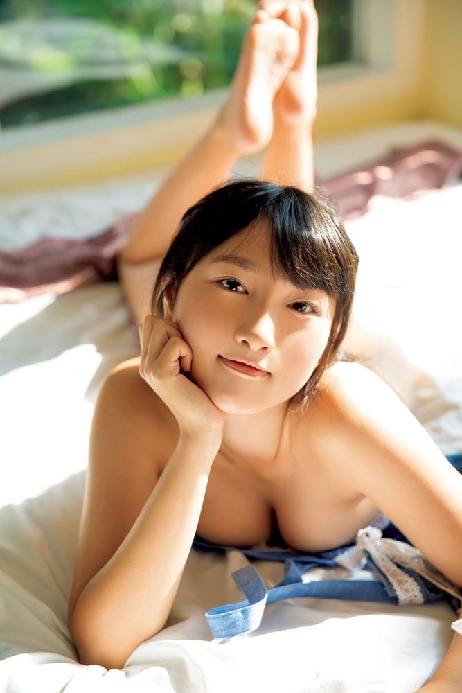 【田中菜々グラビア画像】童顔巨乳のアンバランスボディがエロくて萌えるグラビアアイドル 31