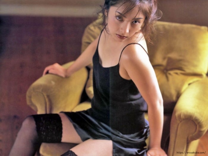 【櫻井淳子お宝画像】ベテラン女優の若い頃の可愛い水着姿やセクシーヌード画像 24