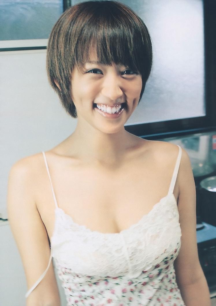 【夏菜グラビア画像】アラサーになってもショートヘアが似合って可愛いスレンダー美人女優 31