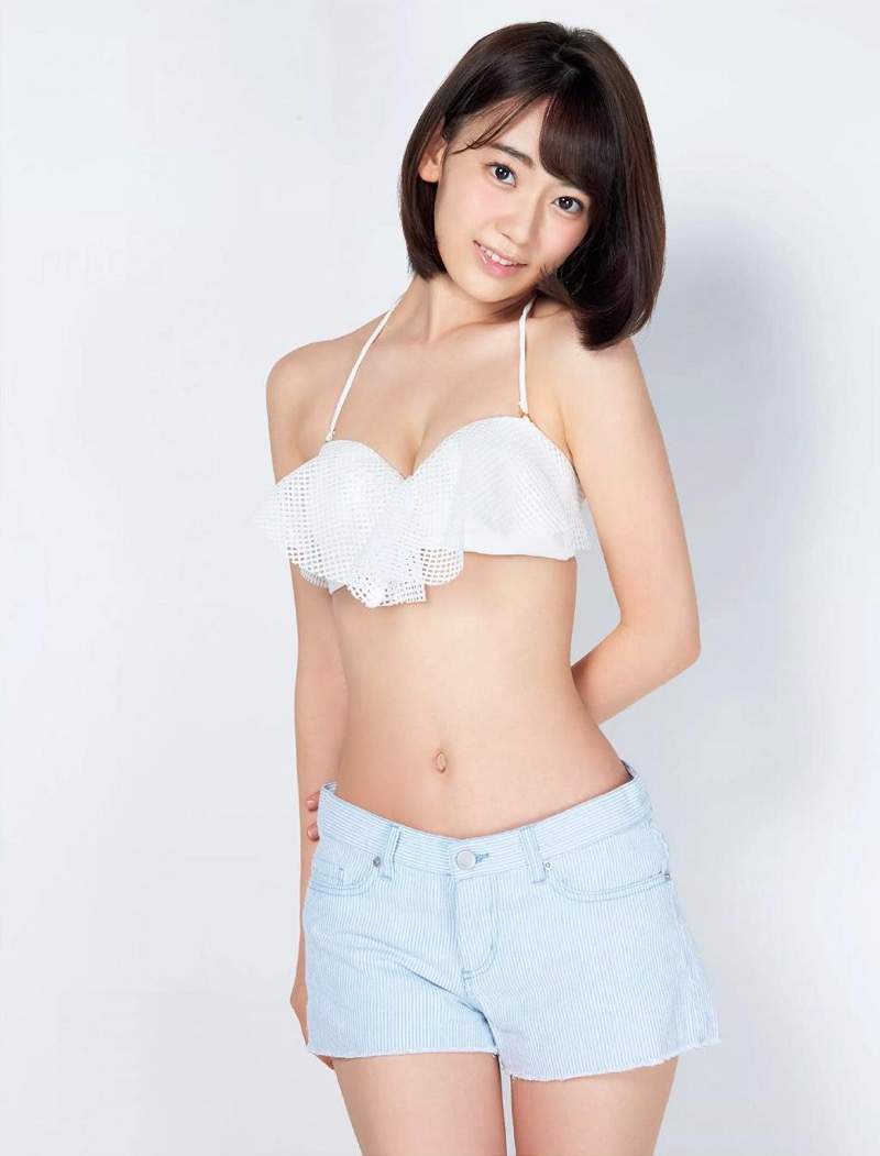 【宮脇咲良グラビア画像】透明感のある美肌がキレイな美少女系AKB48アイドルのエッチなビキニ姿 67