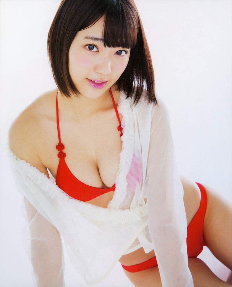 【宮脇咲良グラビア画像】透明感のある美肌がキレイな美少女系AKB48アイドルのエッチなビキニ姿 74