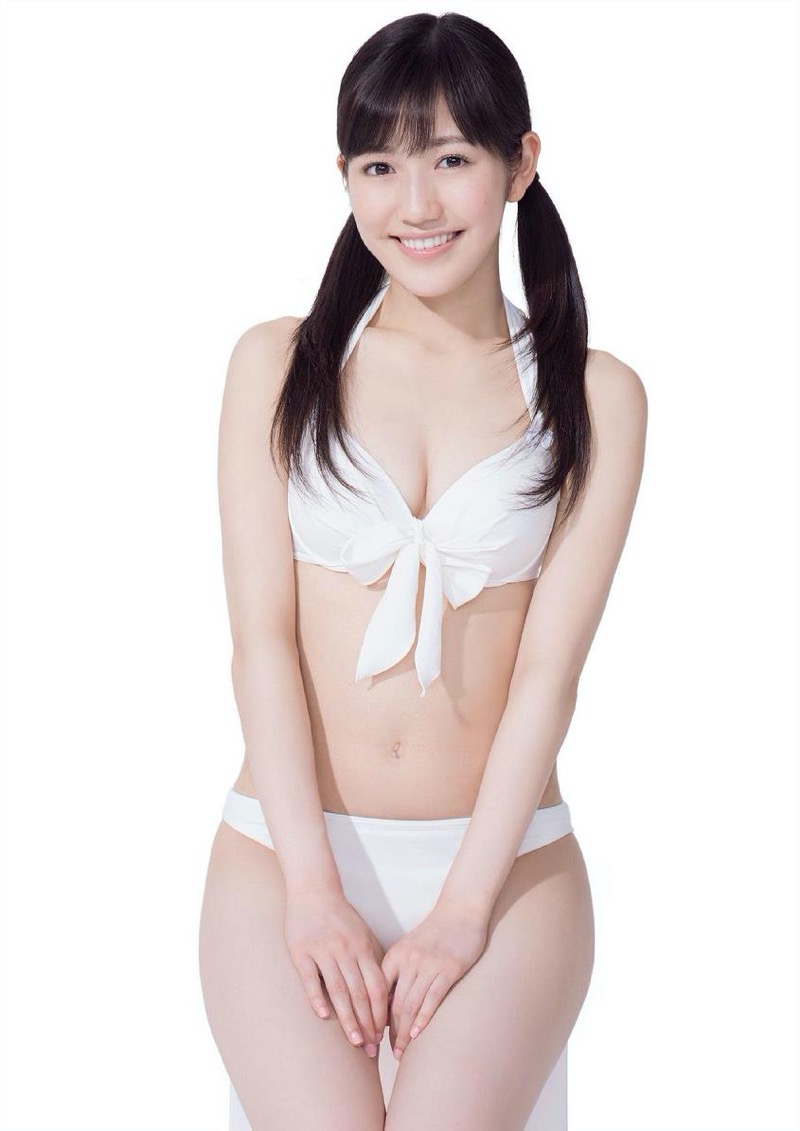 【渡辺麻友グラビア画像】笑顔が可愛いAKB48アイドルまゆゆのちょっとエッチなビキニ姿でヌキたい！ 36