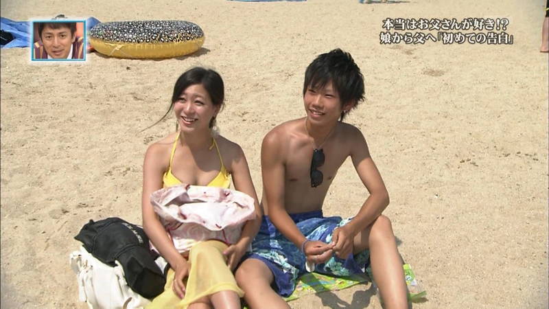 【素人キャプ画像】関西の海水浴場のインタビューで爆乳ばかりが映るという奇跡ｗｗｗ 20