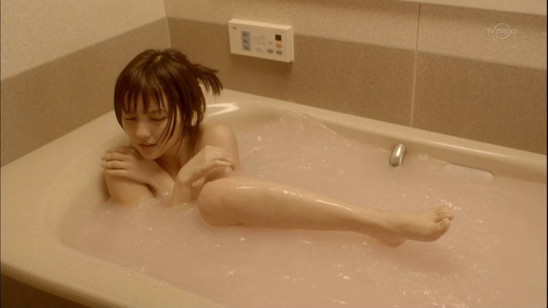 【入浴キャプ画像】憧れの女優さんやグラドルにピッタリ貼り付くタオルになりたいｗｗｗ 04