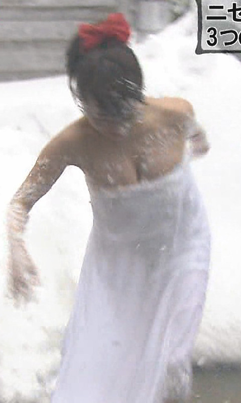 【温泉キャプ画像】やっぱりテレビで見ててもお風呂に入ってる美女ってエロく見えるよなｗｗ 07