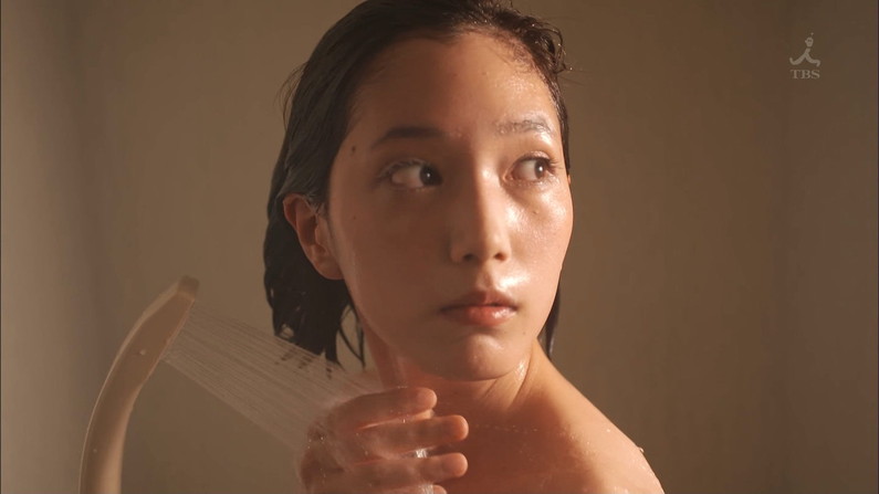 【温泉キャプ画像】テレビに映されたタレント達のセクシーな入浴シーンｗｗ 01